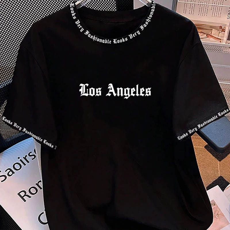 Kaos pria baru untuk musim panas 2025 adalah kaos kasual modis sporty bernapas lembut nyaman dan sederhana dengan cetakan huruf 3D.