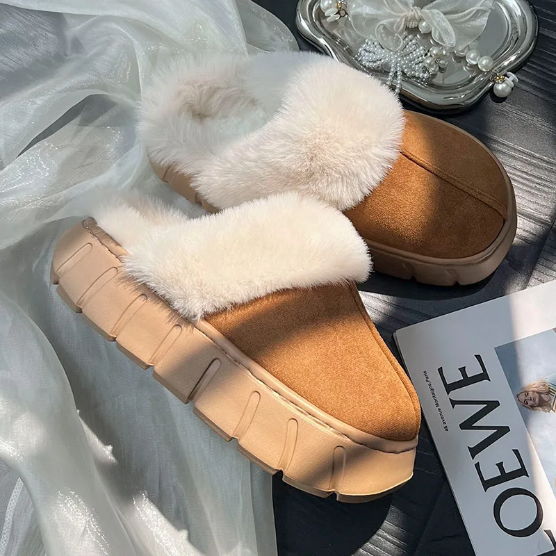 Nuevas zapatillas mullidas de interior para mujer, zapatos cálidos de invierno de suela gruesa para parejas, zapatillas de suelo de casa para mantener el calor de piel suave para mujer y hombre