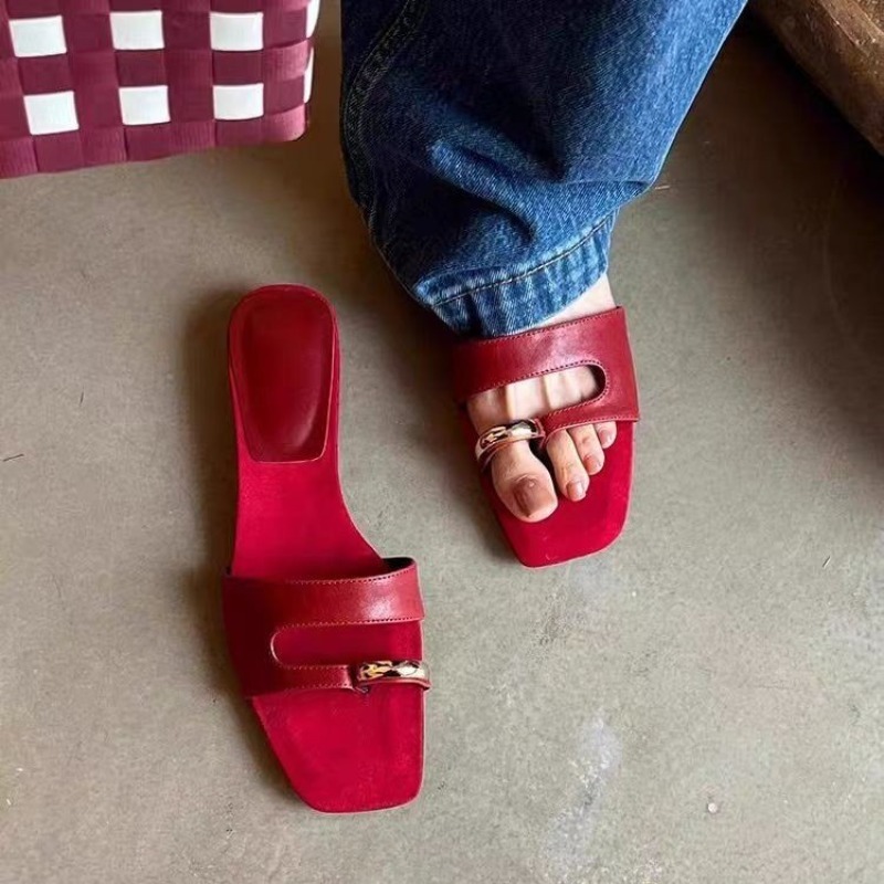 Vrouwen Slippers Casual Antislip Designer Slippers Comfortabele Outdoor Sandalen Mode Elegante Platte Schoenen Zomer Nieuwe Slides Vrouwen