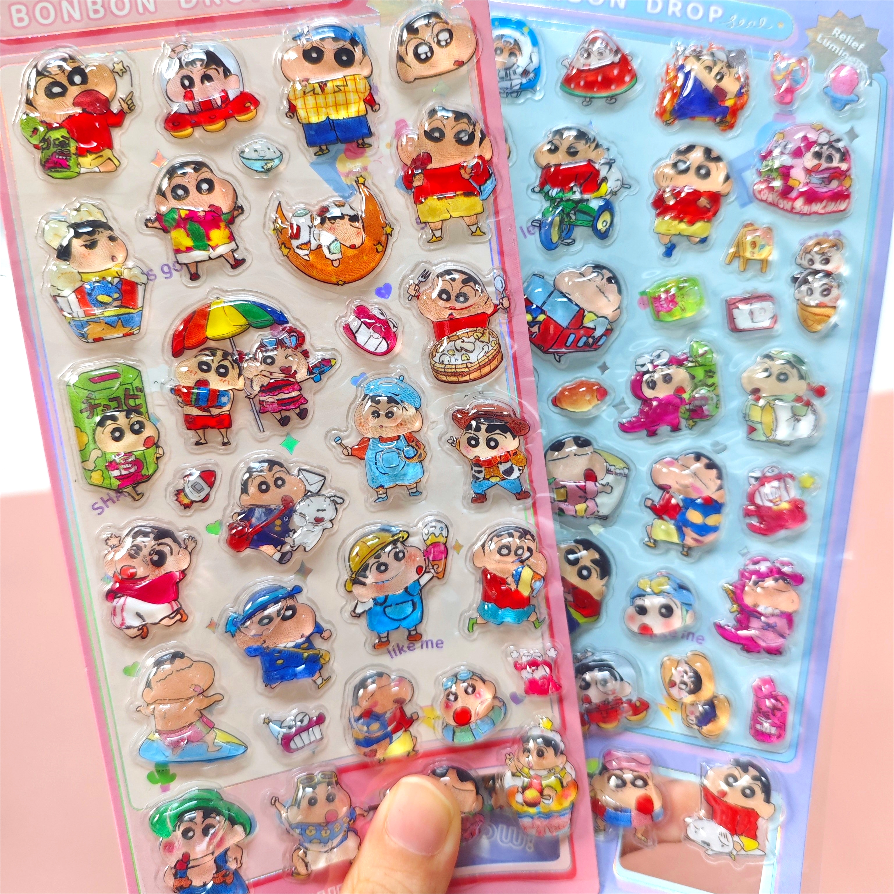 2025kawaii crayon shin chan dos desenhos animados 3d pet alívio adesivo de água bonito diy caso do telefone móvel decoração adesivo