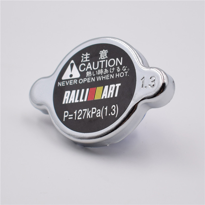 Silver Ralli art แรงดันสูงรถแข่งหม้อน้ํา 1.3 กก./ซม.สําหรับ MITSUBISHI Evo Diamante Outlander