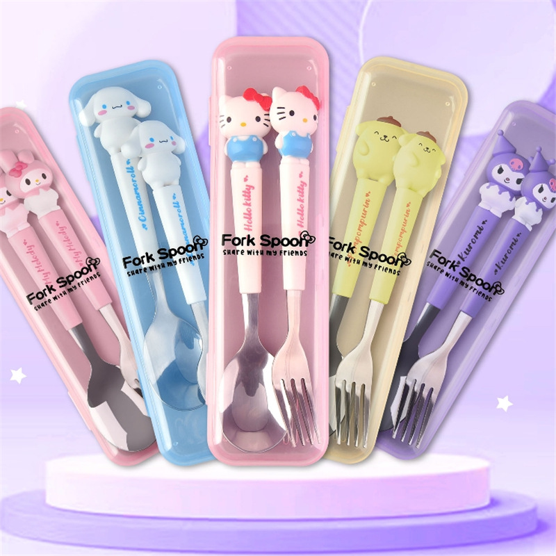 Sanrio ชุดอาหารเด็ก Hello Kitty Melody Kuromi ซิลิโคนบนโต๊ะอาหารชุดสองชิ้น Cinnamoroll ช้อนส้อมเด็กของขวัญ