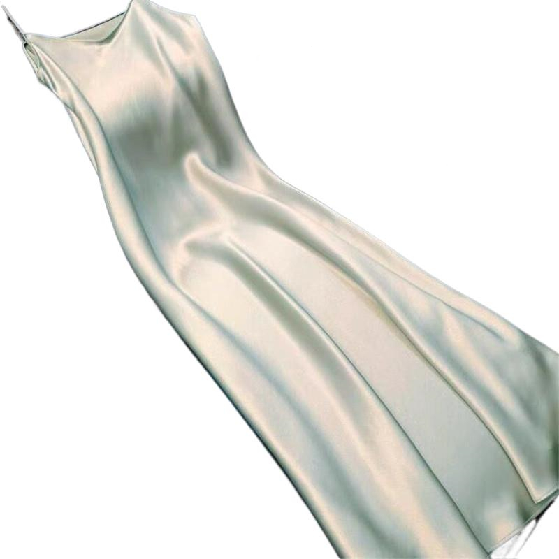 Abito Lungo da Donna in Raso Senza Maniche con Scollo a V, Elegante e Vintage, in Seta Tinta Unita, con Spalline Sottili, Collezione Estate 2026