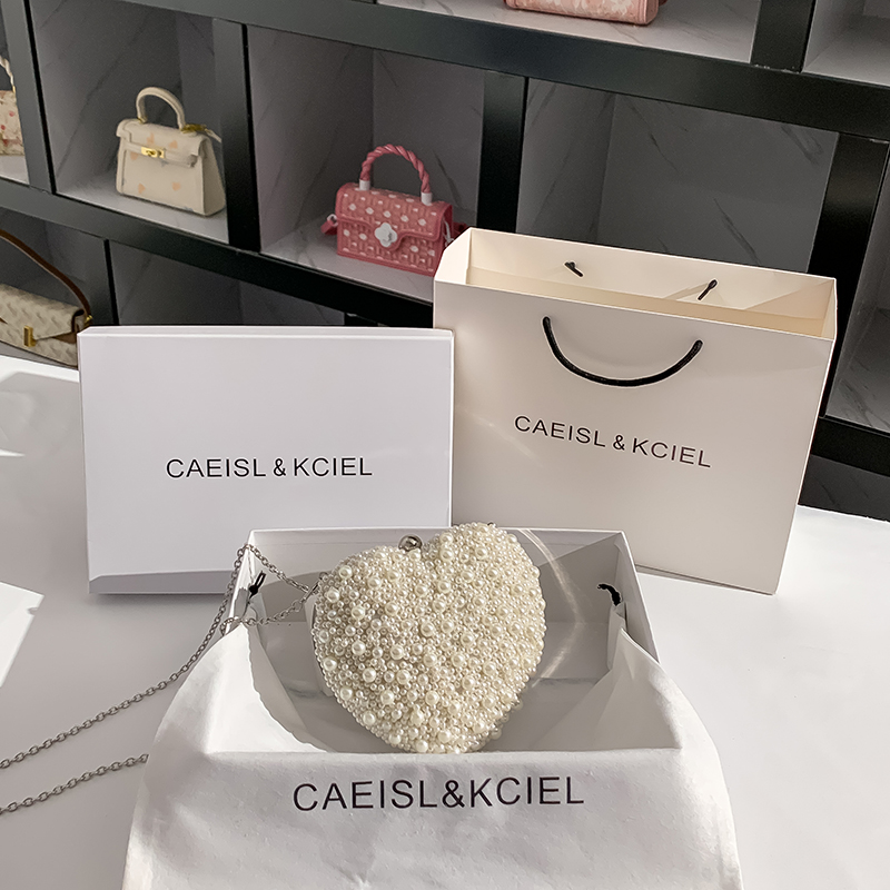 Borsa da donna a forma di cuore con perline di perle di lusso Borsa da sera Borsa da sera per festa di nozze Borsa a tracolla Borsa a tracolla Borsa moda femminile