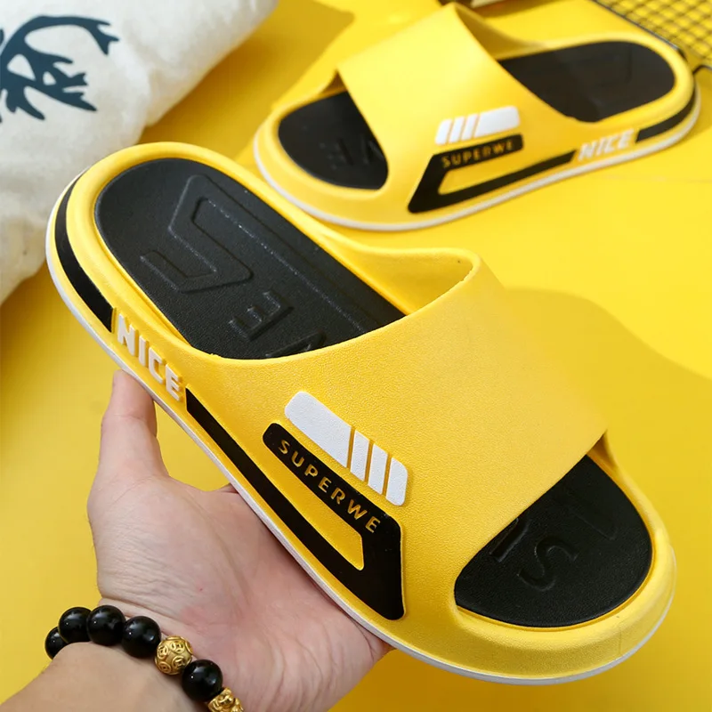 Sandal Pria Sepatu Pantai Datar Sandal Antiselip Sandal Rumah Dalam Ruangan Sandal Kasual Ringan Sandal Flip Flop Platform Tebal Warna Campuran