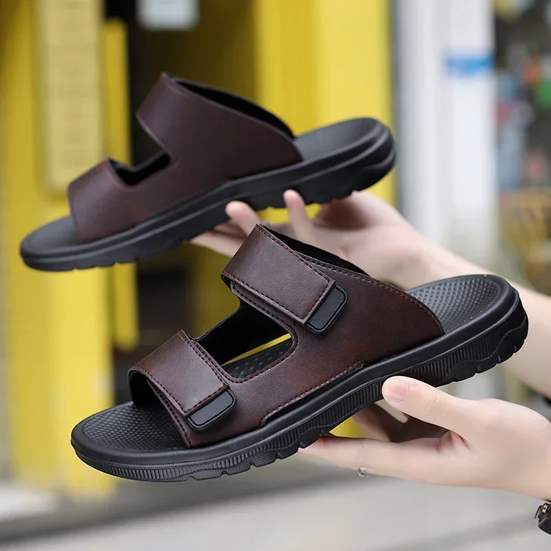 Mannen Slippers Schoenen Effen Kleur Slip Op Casual Strand Glijbanen Heren Dikke Zool Anti Slip Schoenen Voor Heren 2024 Zomer Mode Sandalen