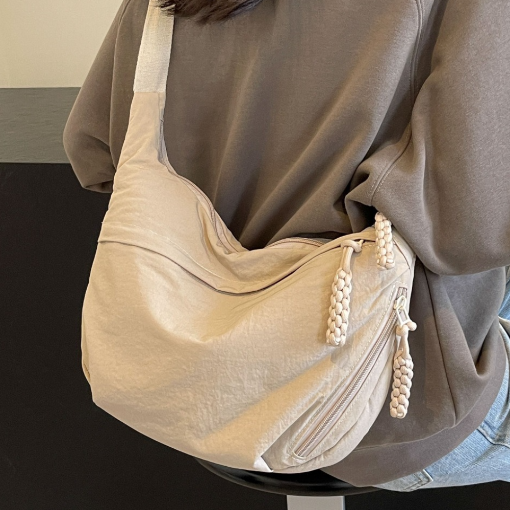 Nieuwe mode canvas crossbodytassen Koreaanse vereenvoudigde schoudertas Grote capaciteit sport-hobotas Effen kleur Dumpling Bag