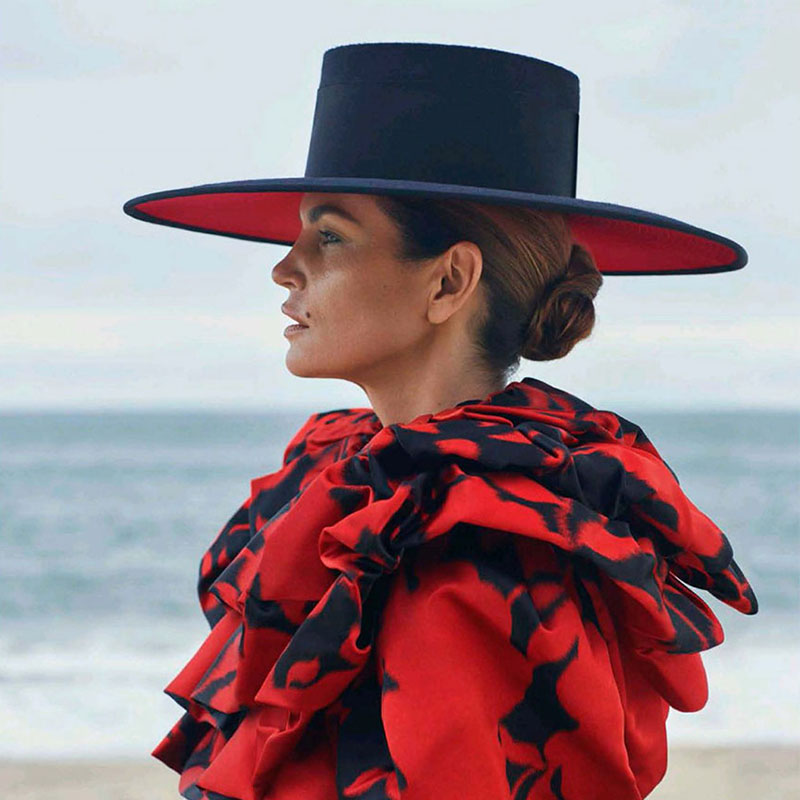 Fedora clásica de lana de dos tonos para mujer, sombreros de ala ancha cálidos, rojo y negro, sombrero de vestir Derby de Iglesia, empalme de ala ancha Unisex, Invierno